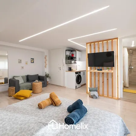 Appartement Roomaki - New & Stylish In The Center With Parking Chalkís